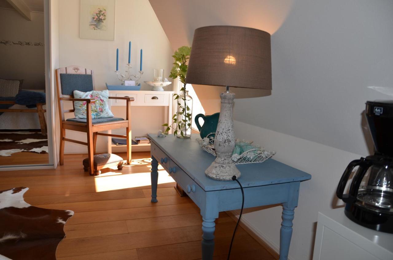 Bloemenhoeve Bed & Breakfast Birdaard Exterior photo